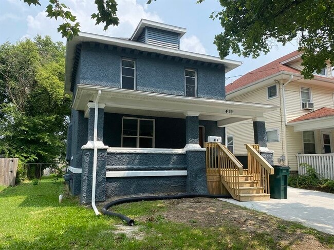 Photo - 419 Lathrop St House