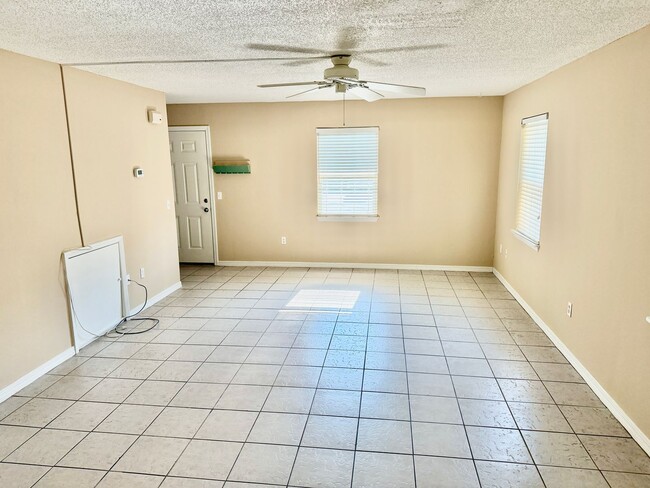 Photo - 2387 1st Ave