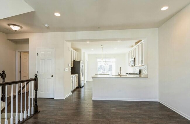 4443 Monroe Ct
