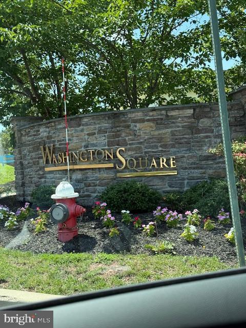 Photo - 611 Washington Sq