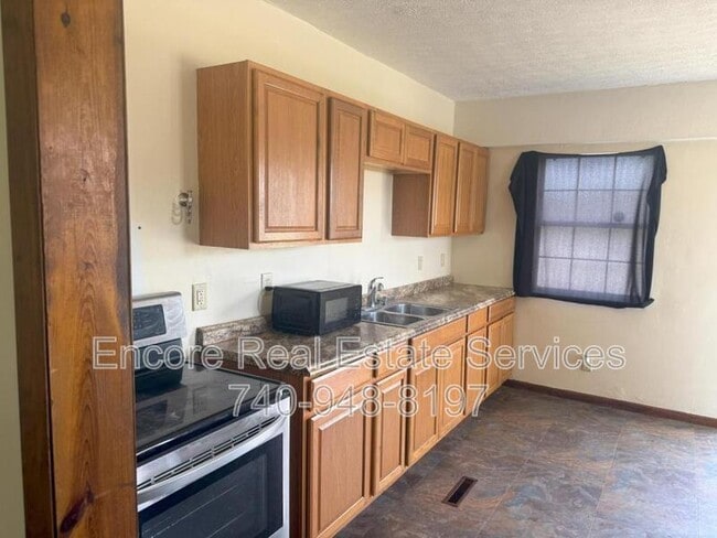 Photo - 91 N Buena Vista St