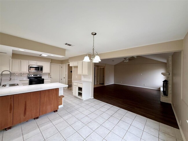 Photo - 9510 Newberry Dr