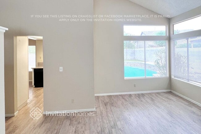 Photo - 330 Templeton Dr