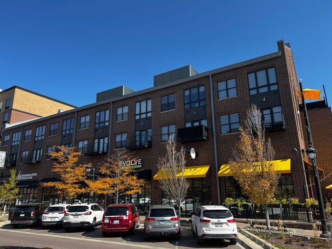 Building Photo - $2,450 | 2 Bedroom, 2.5 Bathroom Luxury Co... Rental