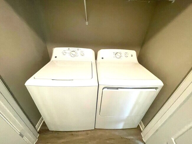 Photo - 300 Willow Grv Wy Unit 02283