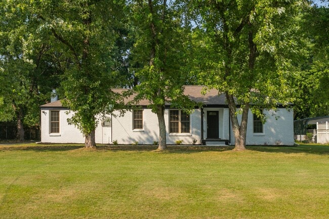 1229 Berwick Trail