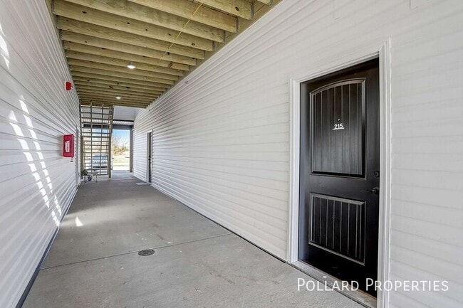 Photo - 901 Parkview Dr Unit 901