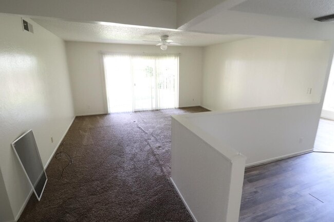 Photo - 1096 E Fremont Ave