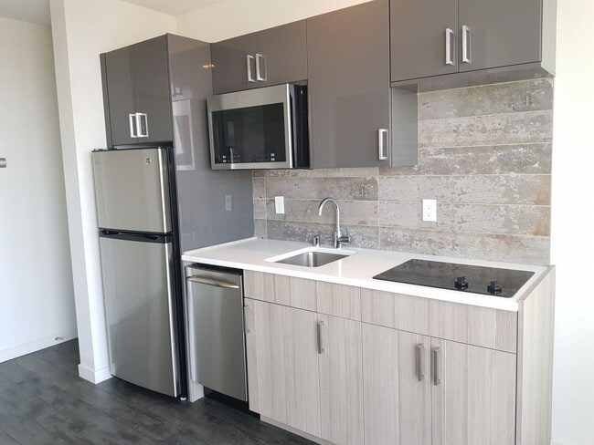 741 Harvard Apartments