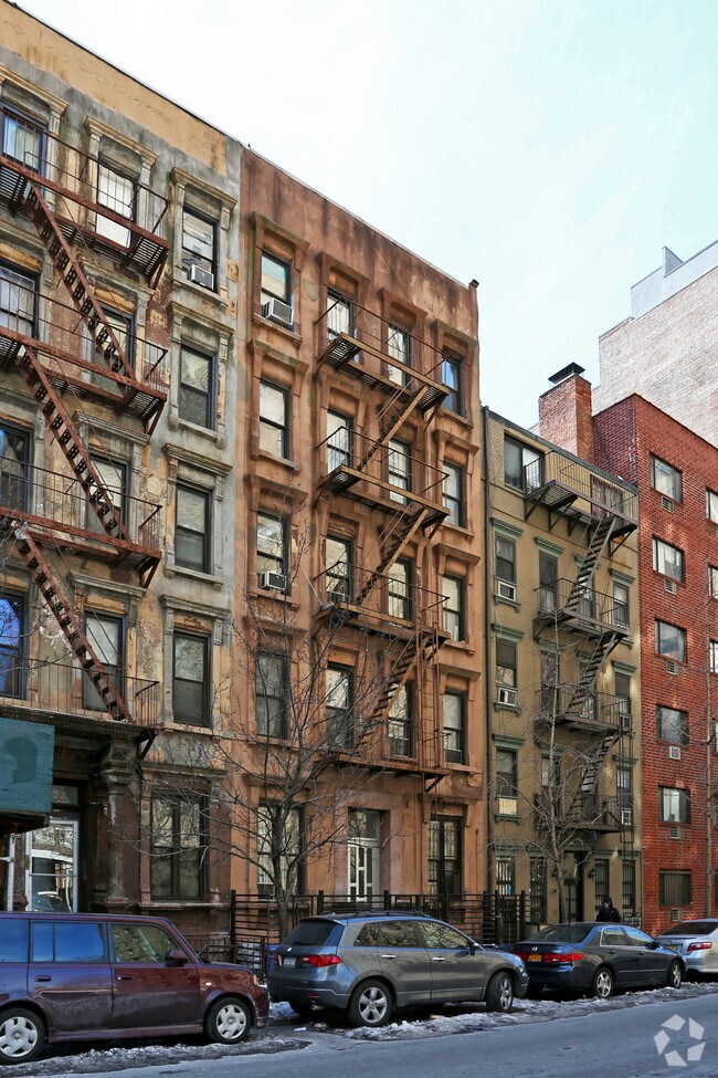 408 W 25th St Apartments New York, NY