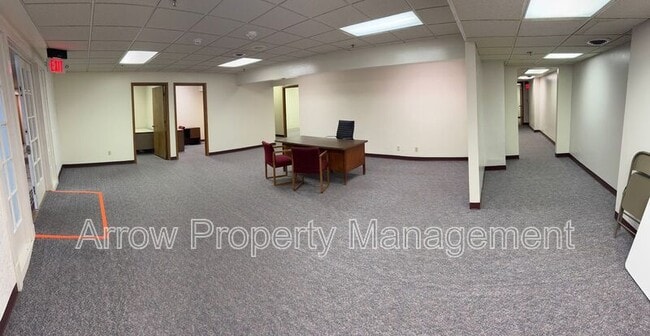 Photo - 208 E 5th St