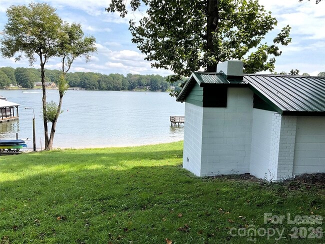 Photo - 6950 Ingleside Dr