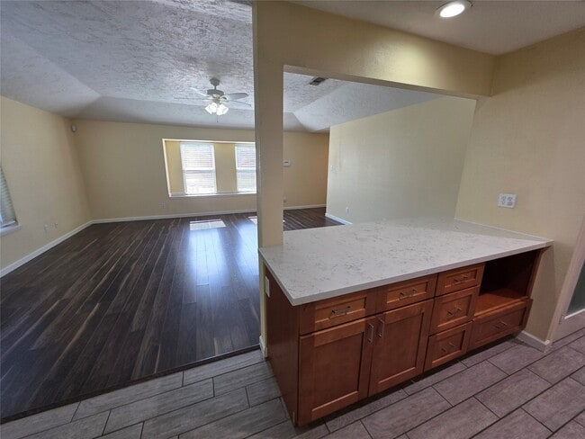 Photo - 21011 Rivershadows Ln