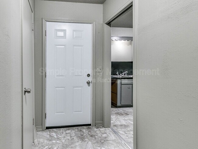 Photo - 249 NW 82nd St