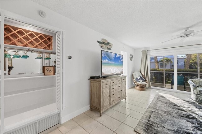 Photo - 500 S Washington Dr Unit 3A