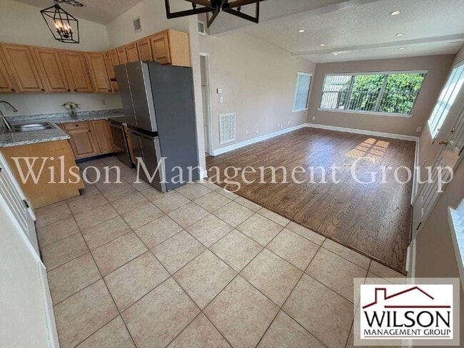 Photo - 4008 Montrose Ct