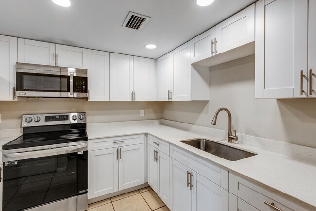 Villas on 16th