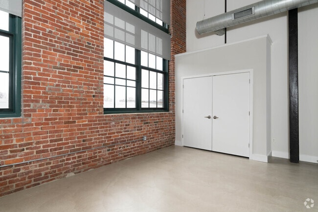 2BR, 2.5BA - 1,198SF - Primary Bedroom