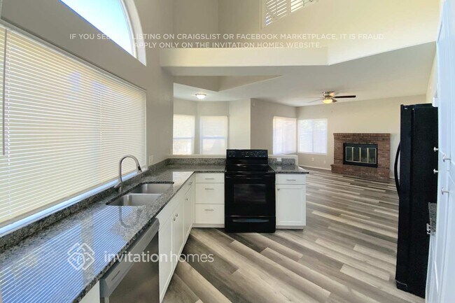 Photo - 918 W Sun Coast Dr