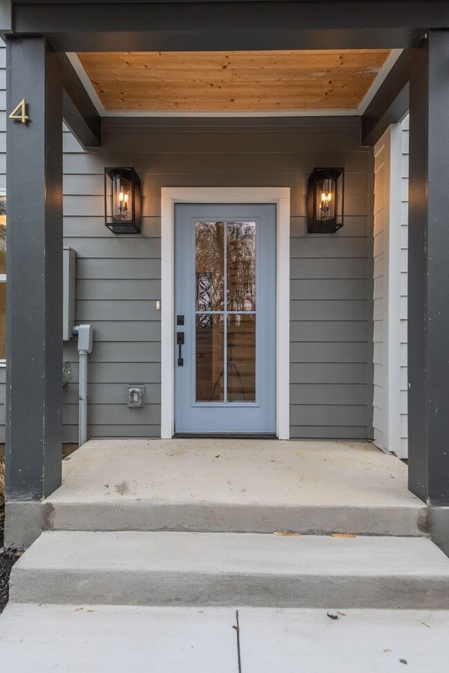 Photo - Welcome to Your Stylish Haven in Vibrant East Nashville!