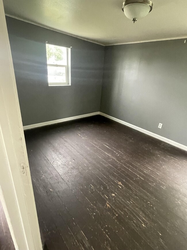 Photo - 1106 5th Ave S