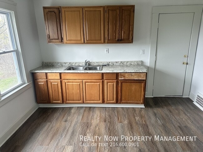 Photo - 9521 Mt Auburn Ave Unit 2