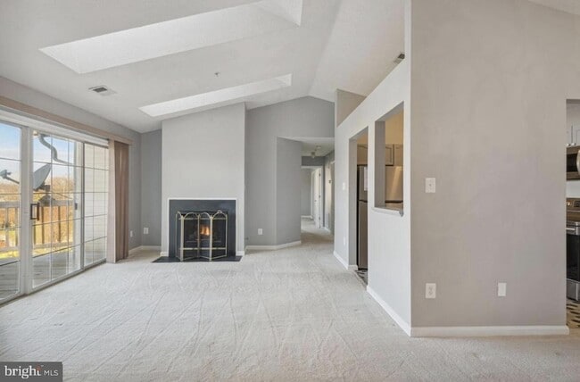 Photo - 157-110 Brookland Terrace Unit 10