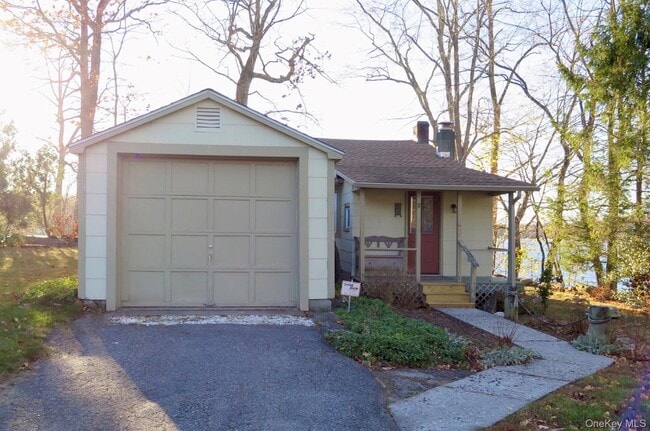 Photo - 17 Vails Lake Shore Dr Unit 17