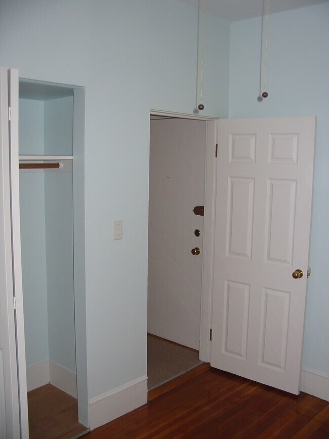 Photo - 52 Burbank St Unit 10