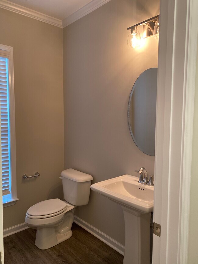 Photo - 219 Sonoma Dr