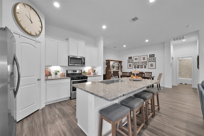 Photo - 942 Youth Water Rd