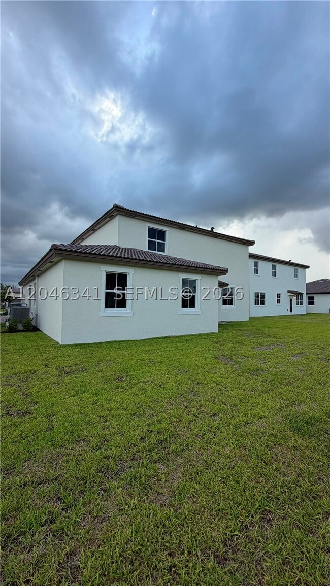 Photo - 2475 SE 29th Dr