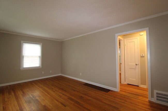 Photo - 2 Bedroom 1 Bath Home in Roeland Park.