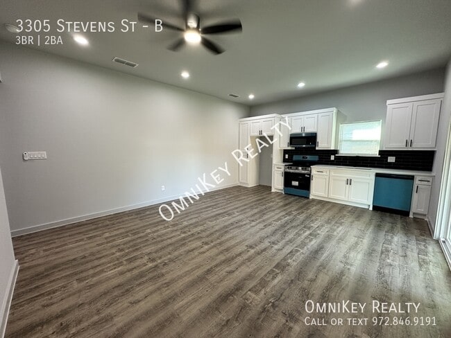 Photo - 3305 Stevens St Unit B