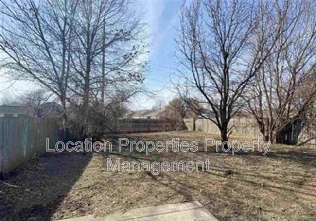 Photo - 2809 Meadow Dr