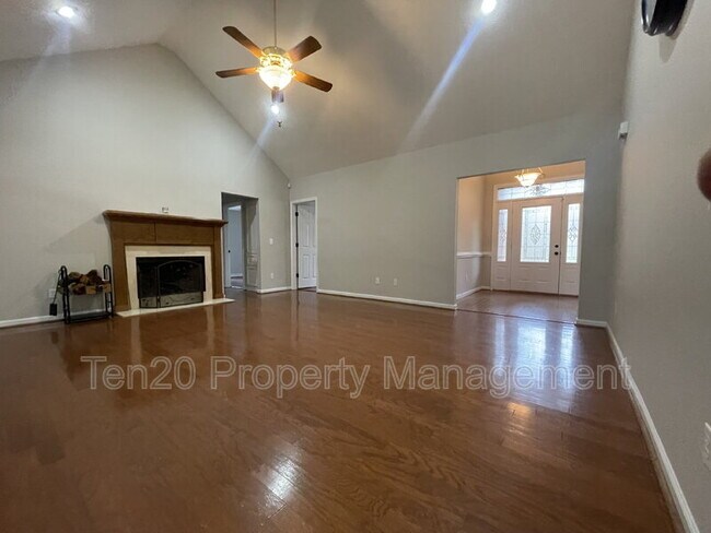 Photo - 177 Richardson Rd