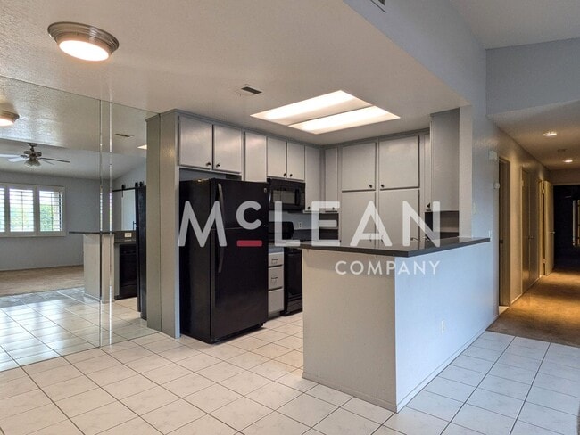 Photo - Three Bedroom in Cathedral City w/ Communi...
