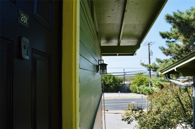 Photo - 2703 Swisher St Unit 201A