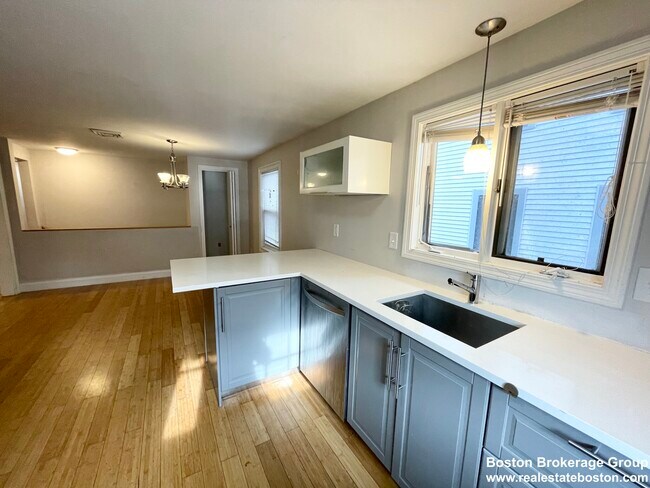 114 Buttonwood St Unidad 1