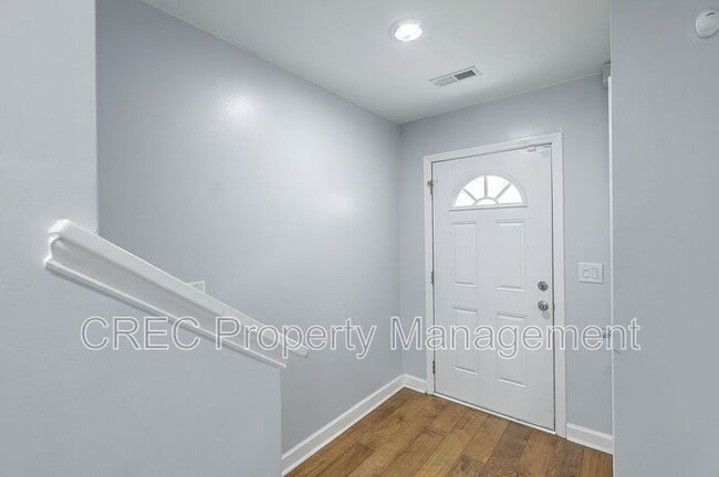 Photo - 2882 Mackenzie Ct