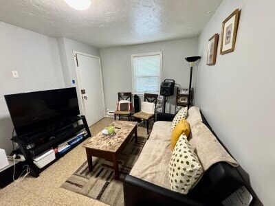 Photo - 68 Readville St Unidad A