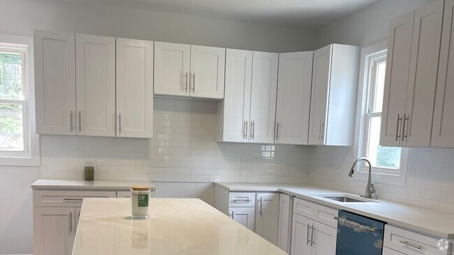 Building Photo - 31 Carmel St Unit 1 Rental