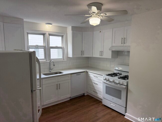 181 Fox St Unit 1