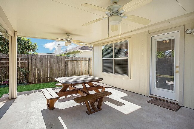 Photo - 32126 Annice Ln