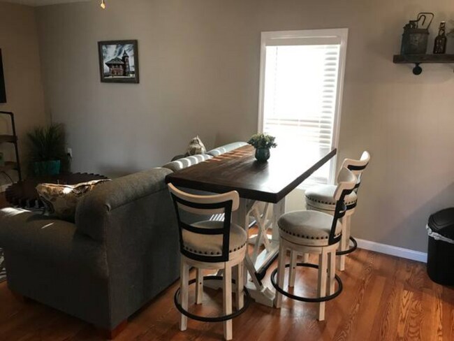 Photo - 2123 Prospect Ave Unit 2nd Floor