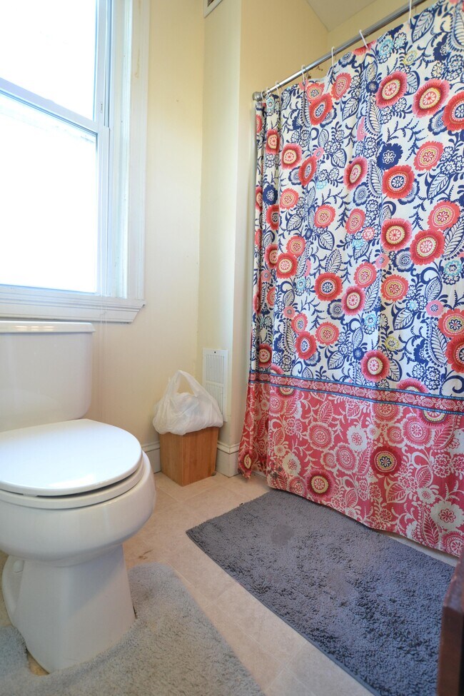 Photo - 5 Murdock Ter Unit 3