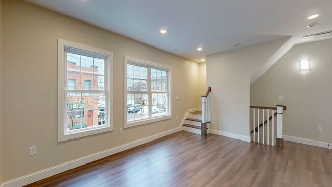 Photo - 130 Center St Unit 2