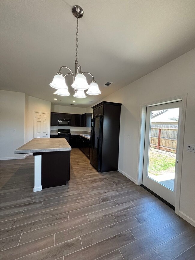 Photo - 30769 Ashland Rd
