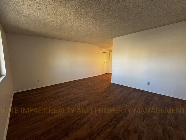 Photo - 1841 W Dominy Rd