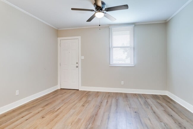 Photo - Lovely renovated 2 Bedroom in Broussard Unit F3